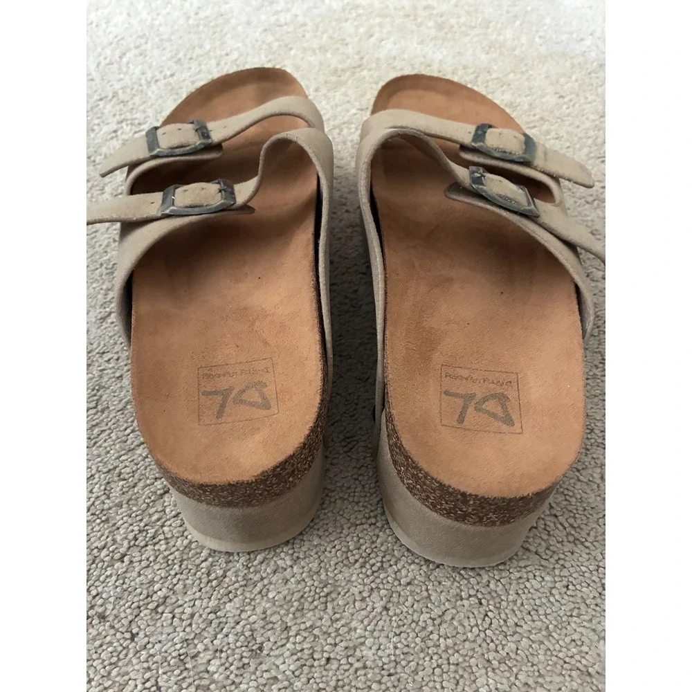 Dirty Laundry Platform Sandals Womens 9 Tan Double Buckle Suede Wedge Slides